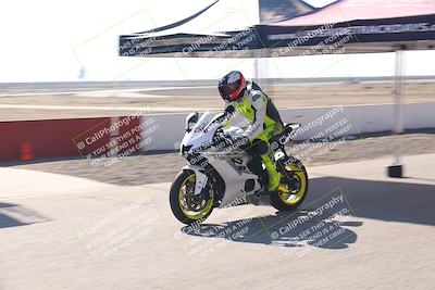 media/Nov-03-2025-Lets Ride (Mon) [[4d74c1c4d3]]/B Group/Grid/